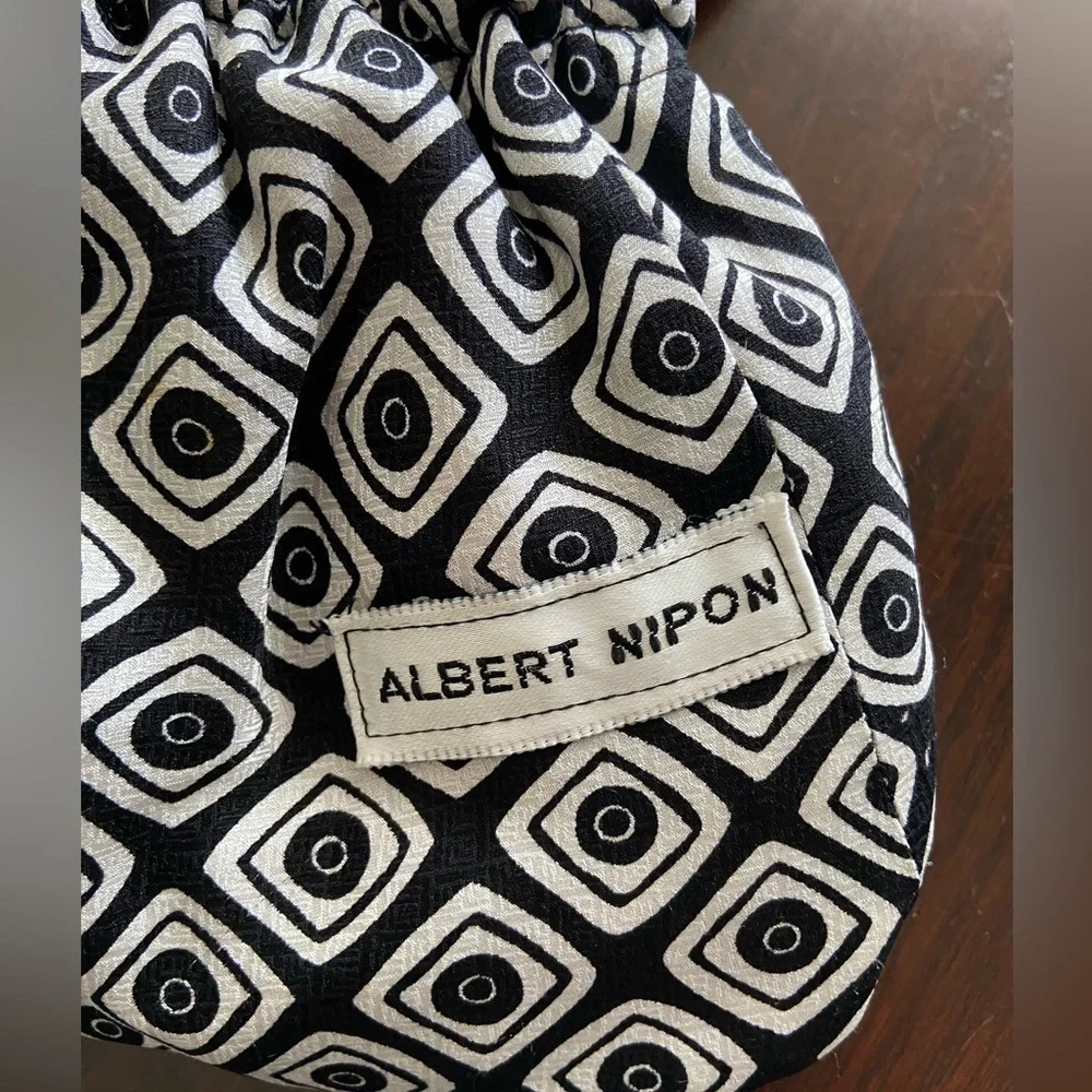 🖤 ALBERT NIPON Black & White Silk Geometric Patterned Evening Bag with Brooch